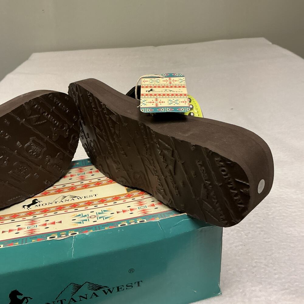 Montana West Women's Brown Flip Flops with Rhinestone Detail Size 7 NWT . 3431 - Picture 9 of 9
